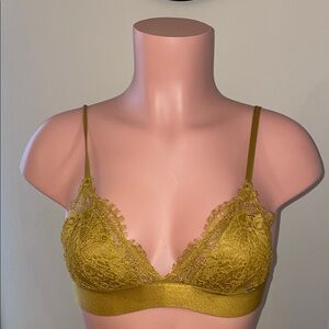 Lindex Ella M Nora eyelash lace bra